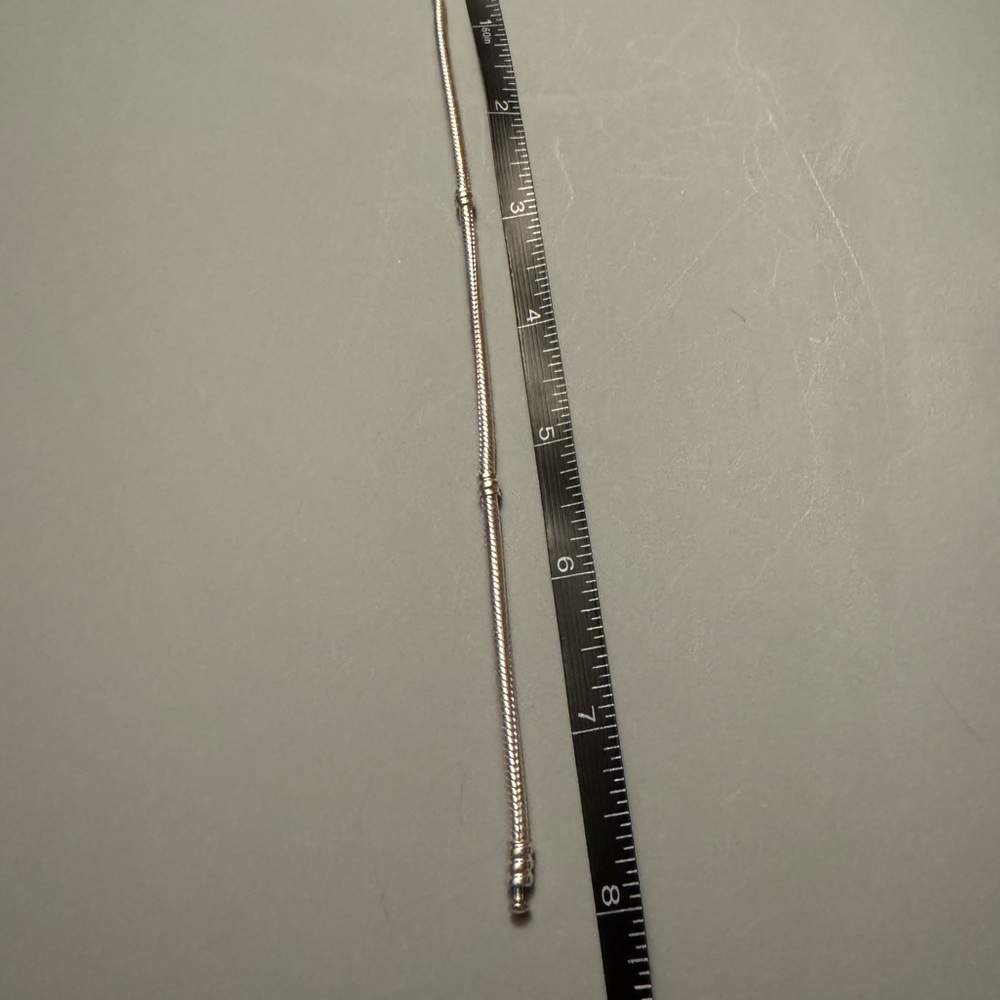 Pandora sterling silver bracelet with a heart closure - Picture 2 of 2